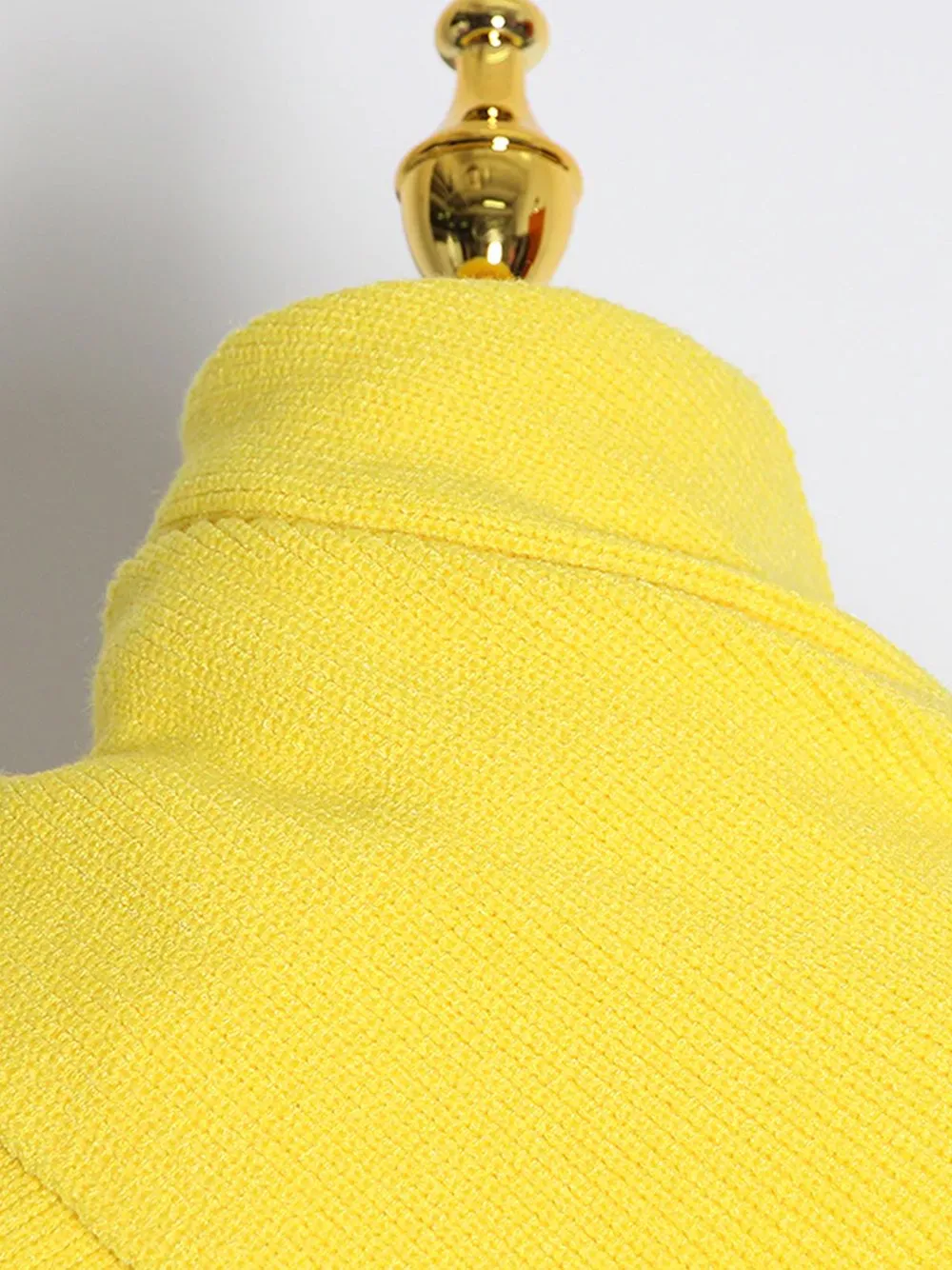 Knitting Scarves w Sleeve