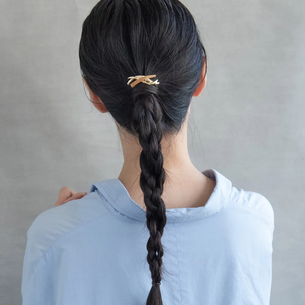Layered Strand Pony Hook