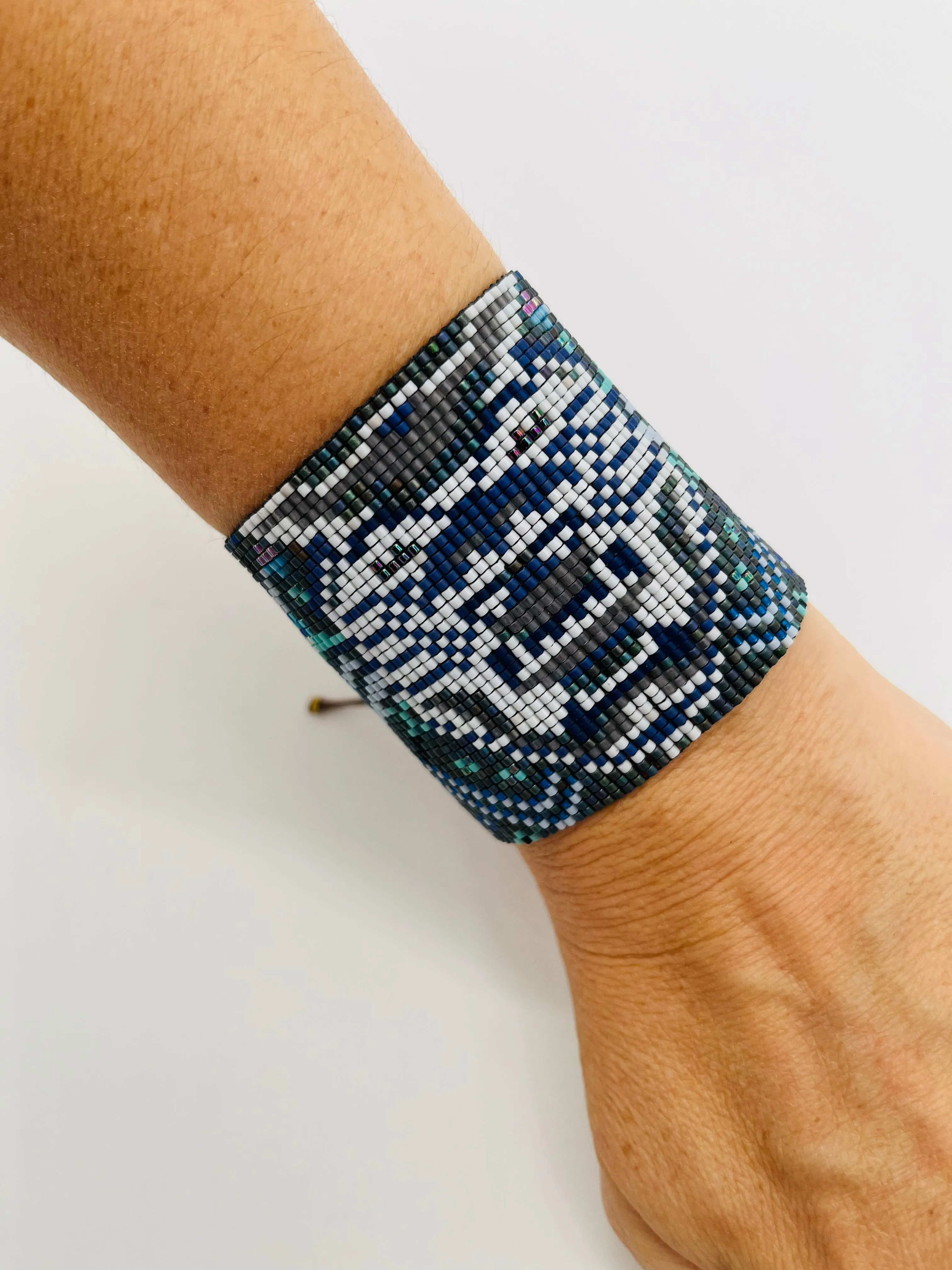 Nativo Cuff Wide Adjustable