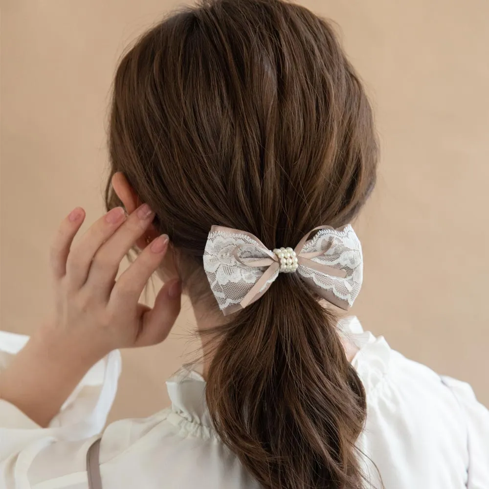 Pearl Detail Bow Pony Hook