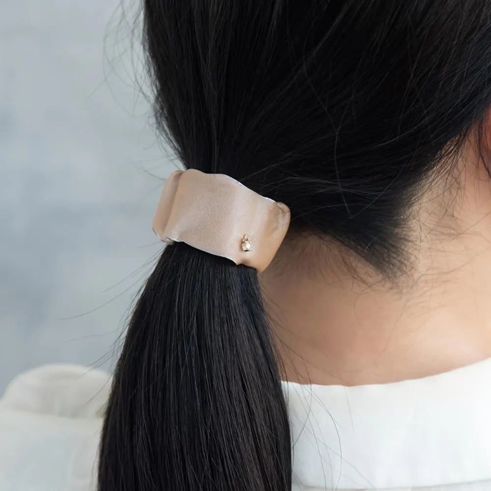 Shimmering Snap Band Pony Hook